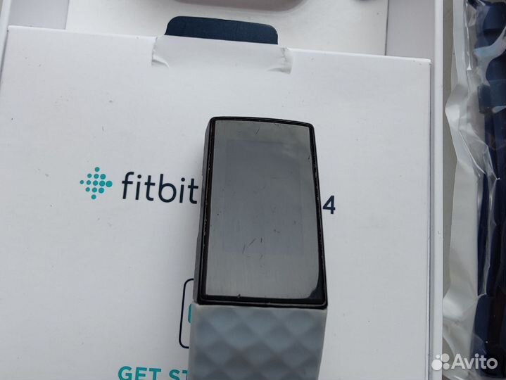 Фитнес браслет Fitbit charge 4