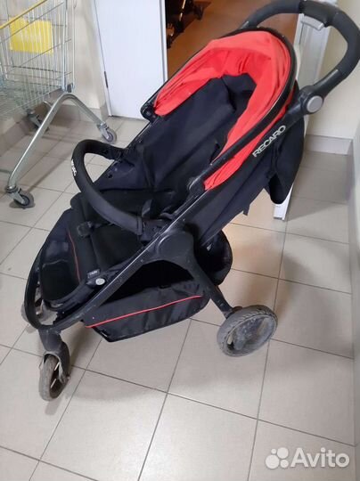 Прогулочная коляска recaro
