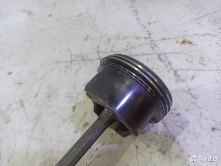 Поршень с шатуном Mercedes W208 CLK