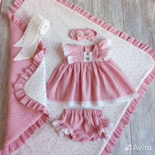 Платье и конверт из муслина Новый