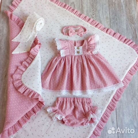 Платье и конверт из муслина Новый