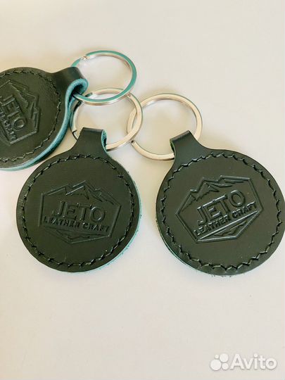 Брелок для ключей из натуральной кожи