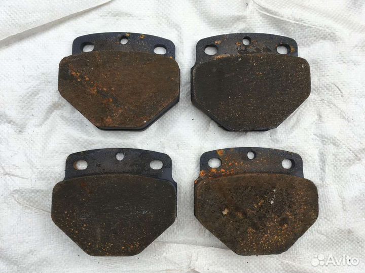 Колодки тормозные дисковые грузовые