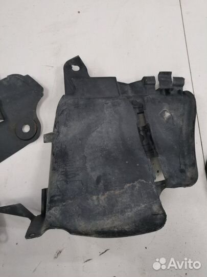 Защита бампера передняя левая Renault Sandero