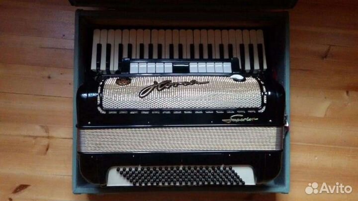 Аккордеон Horch superior 63г