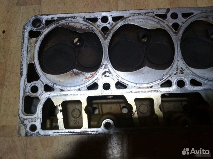 Головка блока цилиндров Cadillac Escalade 3
