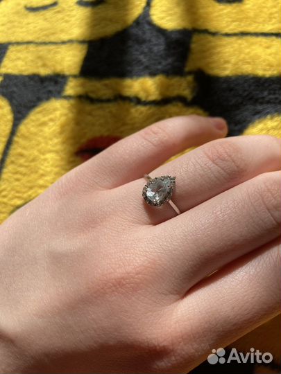 Серебренное кольцо женское
