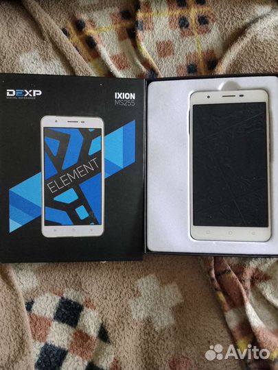 Мобильные телефоны на запчасти