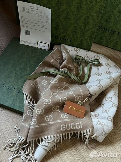 Шарфы и палантины Gucci