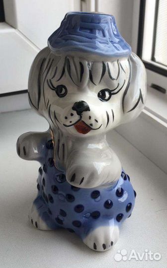 Фарфоровая бюветница 