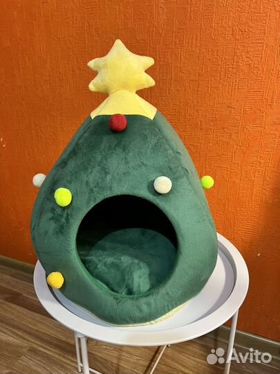 Лежанка домик для собак и кошек