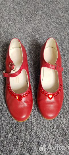 Туфли для танца красные и золотые