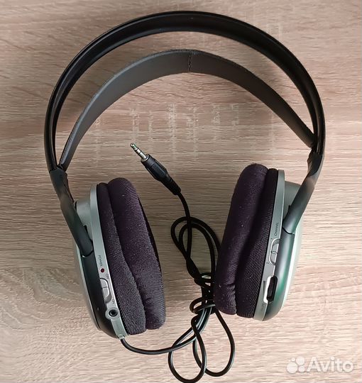 Беспроводные наушники Philips SHC5100