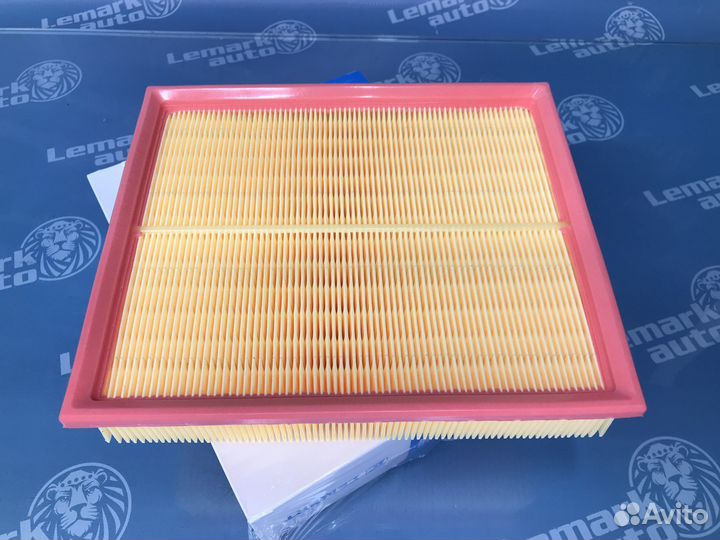 Фильтр воздушный Audi A4