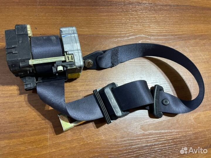 Ремень безопасности передний левый Mercedes-Benz