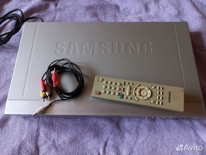 Dvd плеер samsung + диски + пульт + шнур