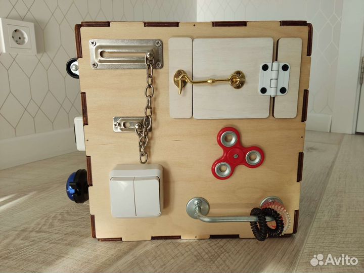 Бизиборд бизикуб