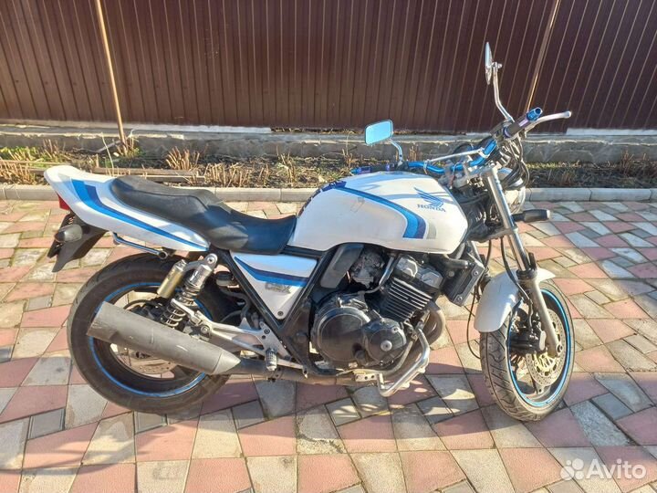 Мотацикл Honda CB400
