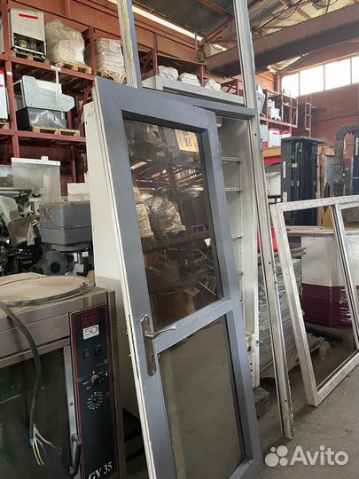 Дверь пластиковая пвх входная бу