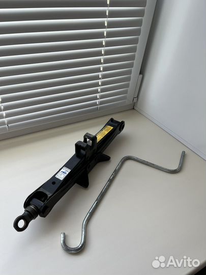 Японский домкрат (от Toyota)