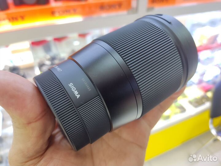 Sigma 16mm f/1.4 DC DN Sony E витрина S№55154655