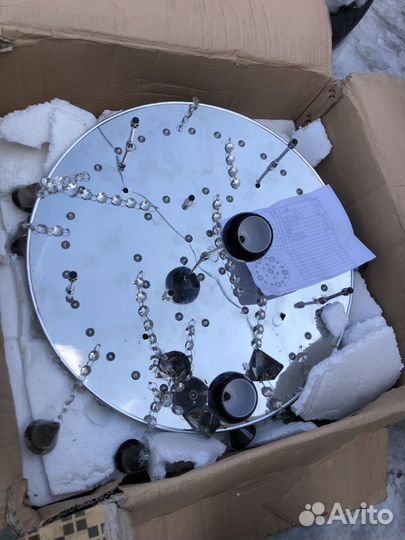 Люстра, светильник потолочный.Новая.Диам.50см
