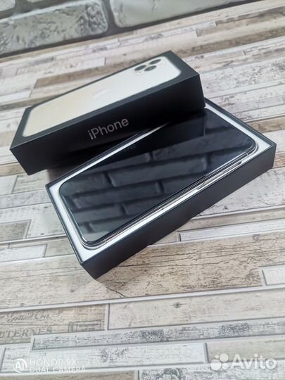 iPhone 11 Pro, 256 ГБ