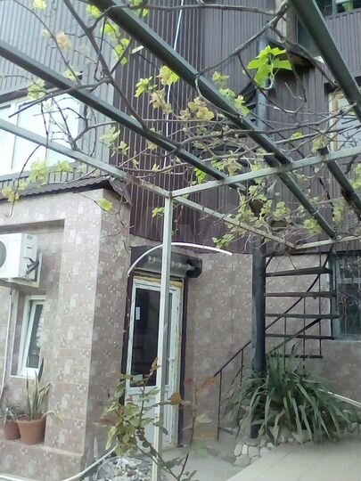 Дом 210 м² на участке 1 сот.