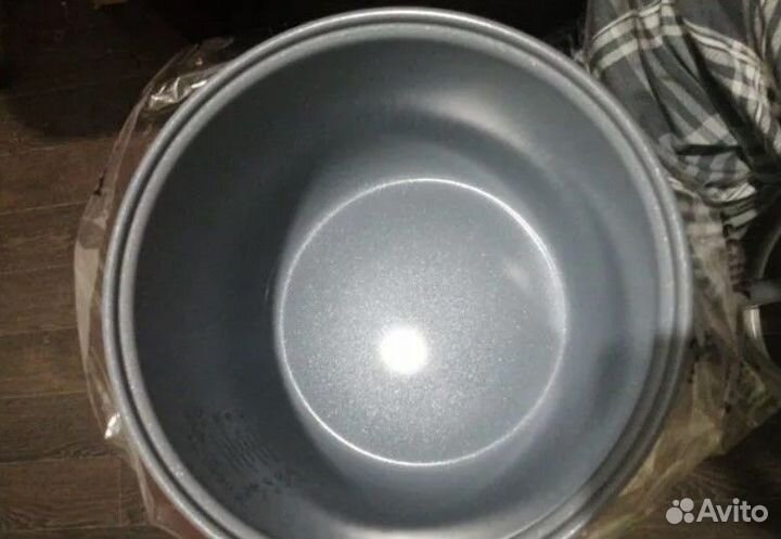 Универсальная чаша для мультиварок 4л (v.i.t.4)