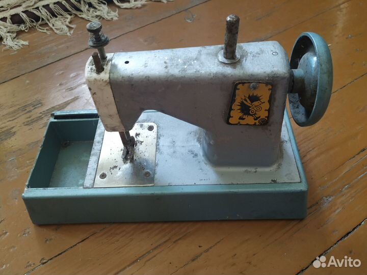 Детские игрушки жестяные СССР