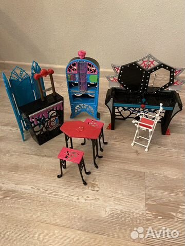 Мебель для кукол «Monster high”