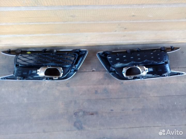 Накладки противотуманной фары Infiniti QX-60