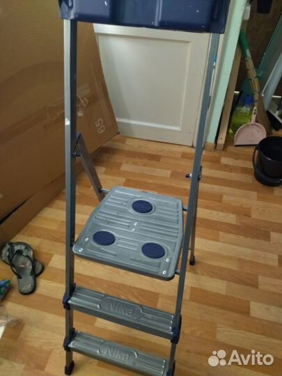 Стол ресепшн бу, принтер, стремянка