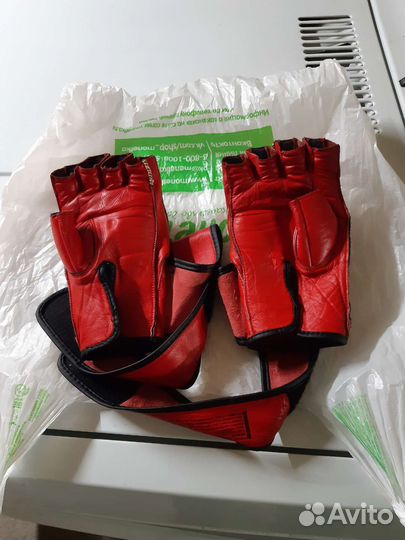 Перчатки для смешанных единоборств