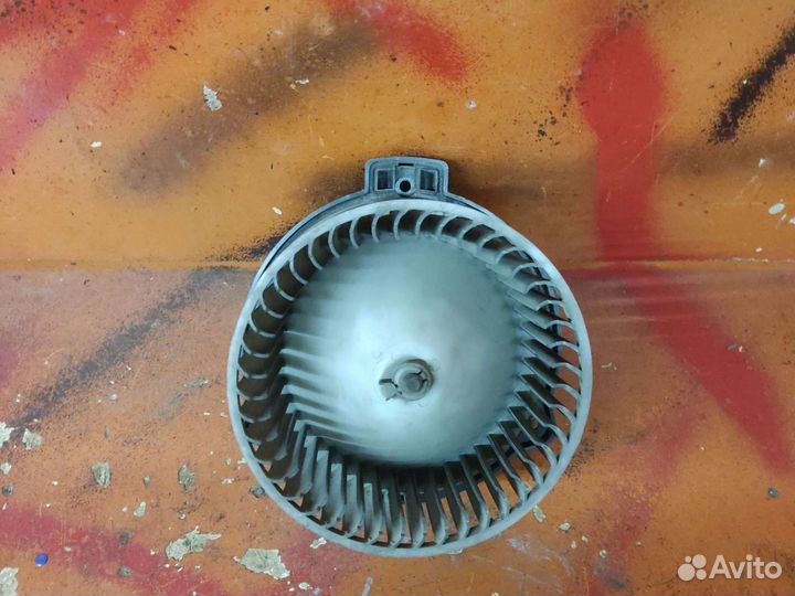 Моторчик печки mitsubishi chariot, RVR, pajero