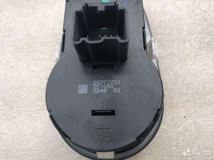 Переключатель света фар Cadillac SRX II 09-16