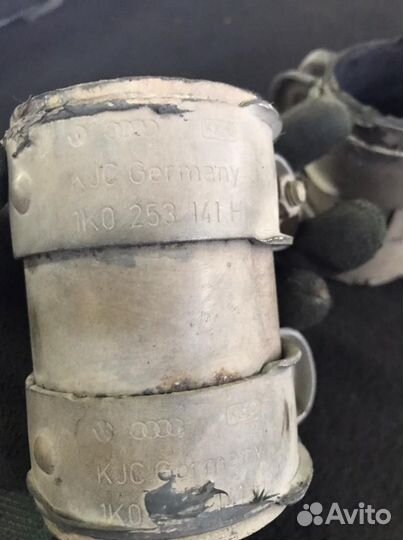 1K0253141H Хомут двойной Audi