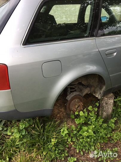 Крыло заднее правое на Ауди а6 с5 Универсал