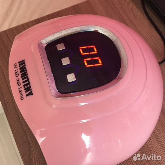 Лампа для ногтей