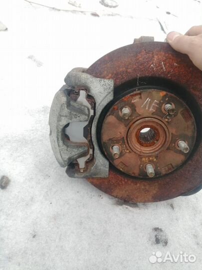 Суппорт на Mitsubishi Outlander 3