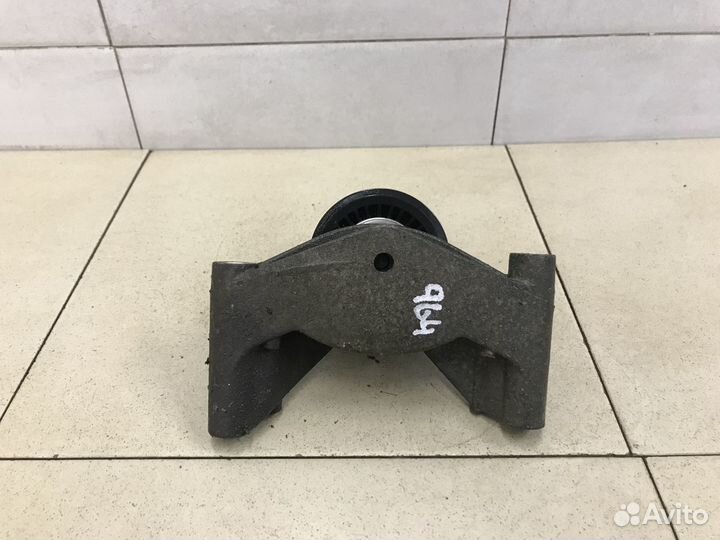 Ролик-натяжитель ремня грм Duster 2012