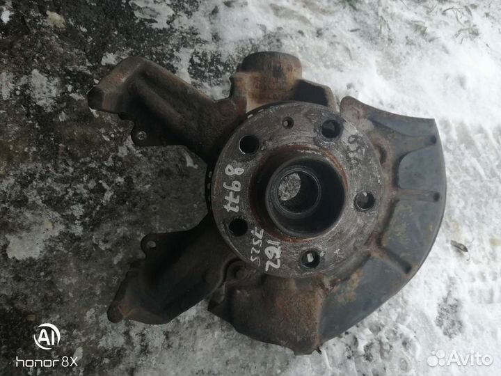 Поворотный кулак skoda octavia тур