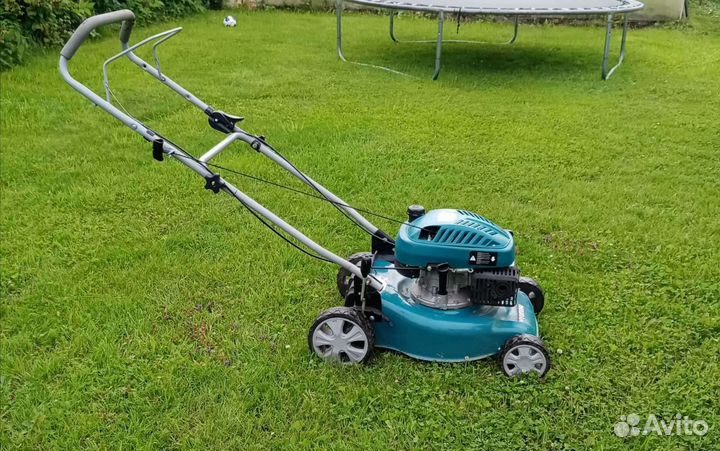 Газонокосилка бензиновая самоходная