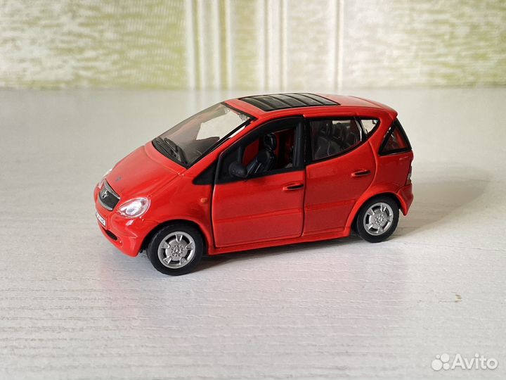 Модель Mercedes-Benz A-class 1:43