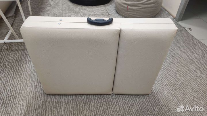 Массажный стол складной с вырезом