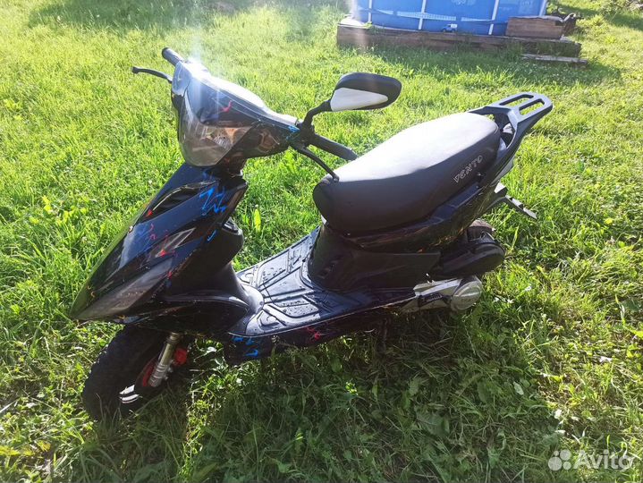 Скутер Vento Corsa 50 (150)
