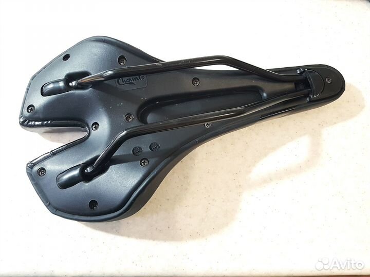 Седло для велосипеда новое
