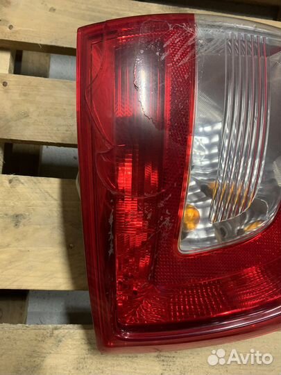 Задний левый фонарь Skoda Rapid