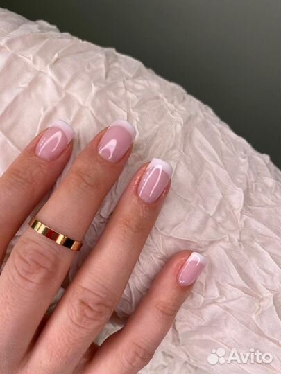 Маникюр с однотонным покрытием