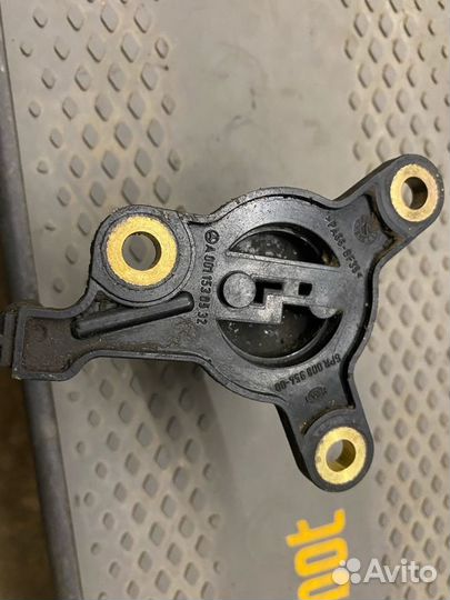 Датчик уровня масла mercedes M271